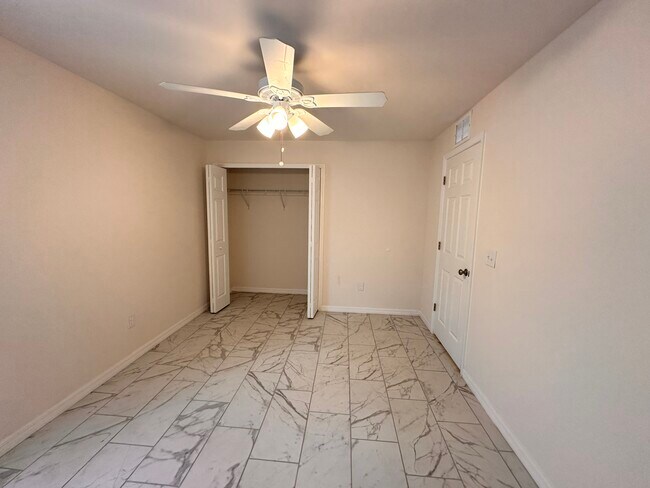 Photo - 528 SE 4th Terrace