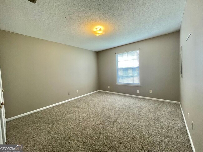 202 Eagles Ct