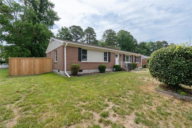 Photo - 1217 Lakeview Dr