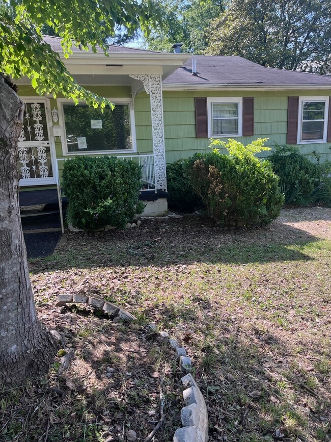 Photo - 1624 Mims St SW