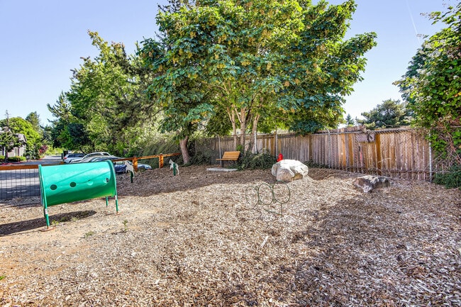 Irwin Park apartments — community photo