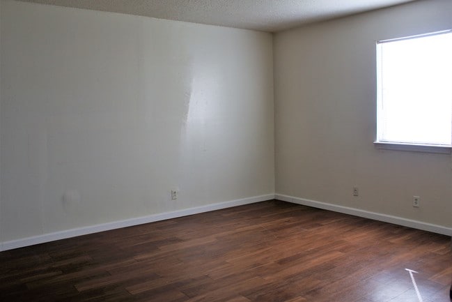 Photo - Buena Vista Apartments