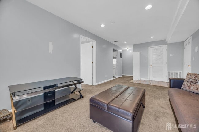 393 College Dr