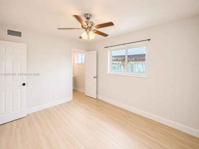 Photo - 171 SW 23rd St