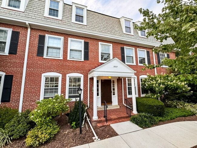 Photo - Charming 1 Bed 1 Bath Condo In Amenity-filled Fairlington Villages - Water Included