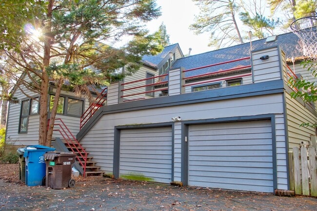 Photo - Contemporary 4bd/3.5ba Near Hope Valley + Home Equidistant to Downtown Durham & Chapel Hill!