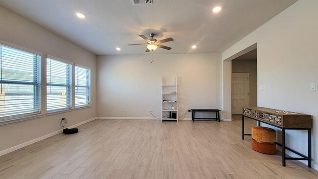 Photo - 363 Witchhazel Way