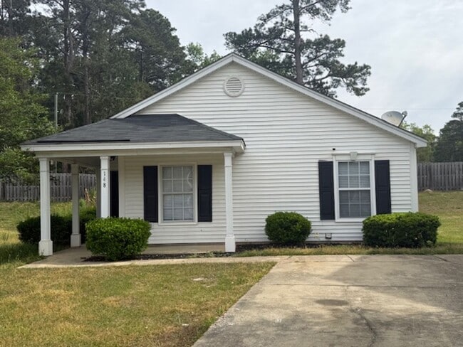 Building Photo - 148 Pinemast Court