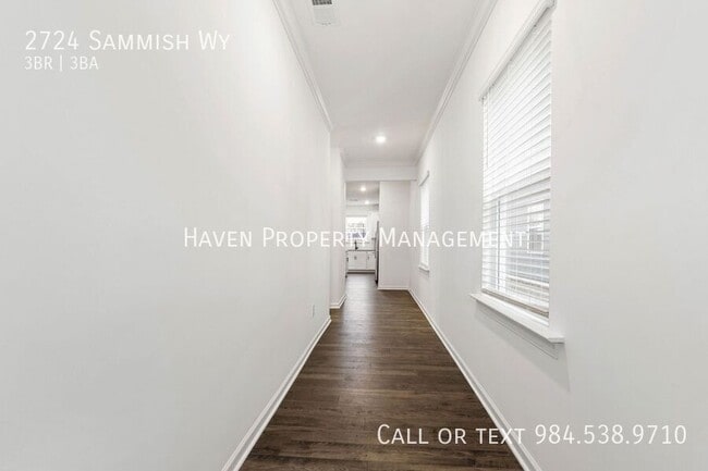 Photo - 2724 Sammish Way