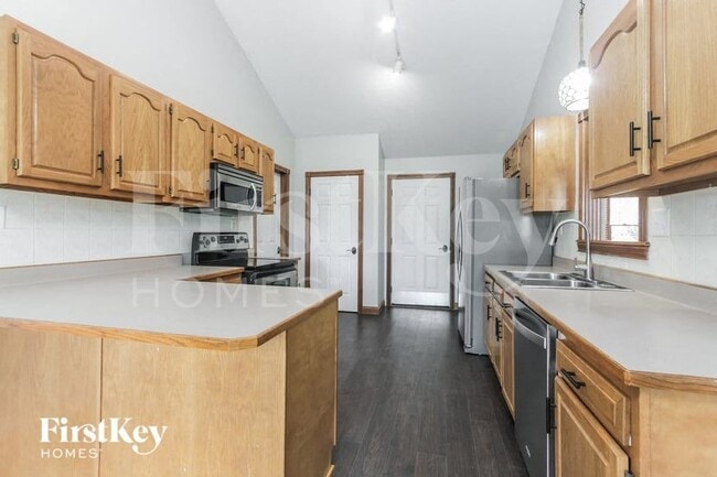 Photo - 169 Meadows Ct