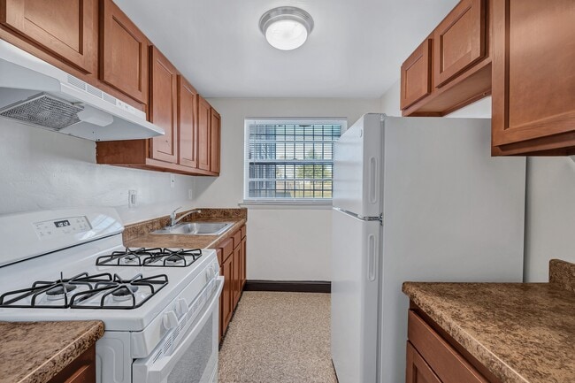 Photo - Brookland Manor