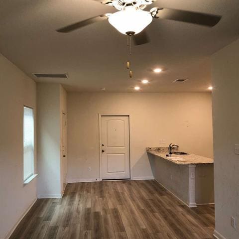 Photo - 402 Marsh Ln
