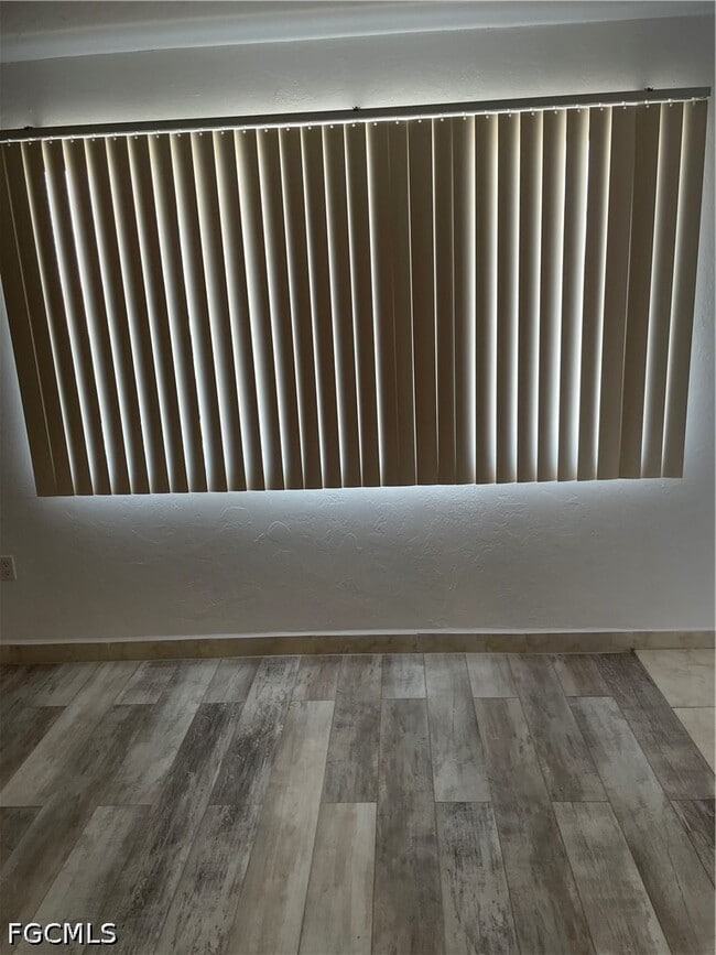 Photo - 4906 Victoria Dr Unit 313