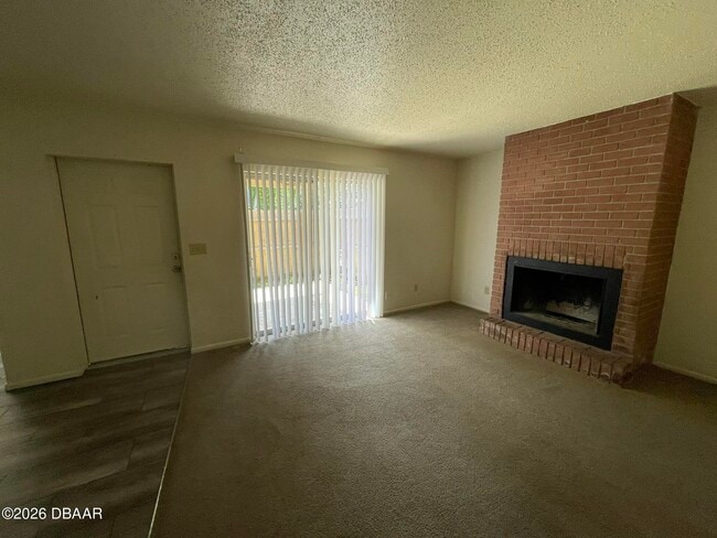 Photo - 75 Springwood Square