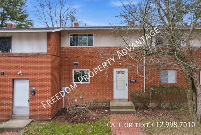 Photo - 2540 Park Hill Dr