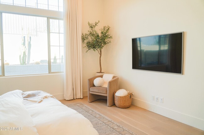 Photo - 38500 N School House Rd