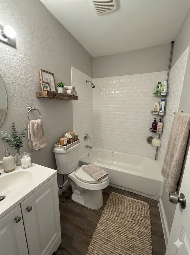 Photo - Welcome Home to Comfort & Community in Austin!