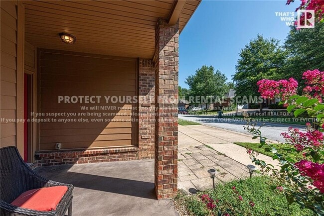 Photo - 519 S Pierremont Dr