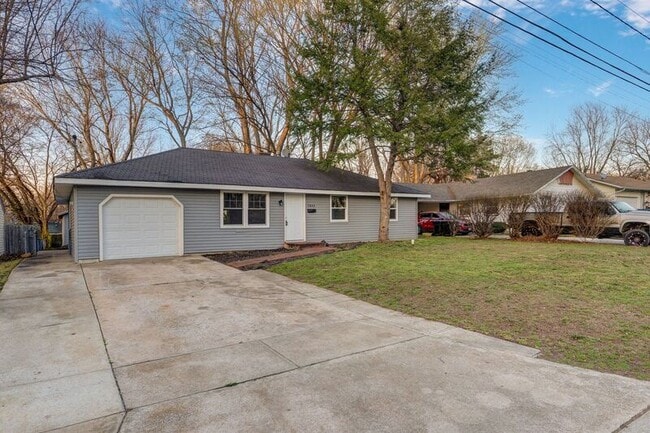 Photo - 2843 E Monroe Terrace