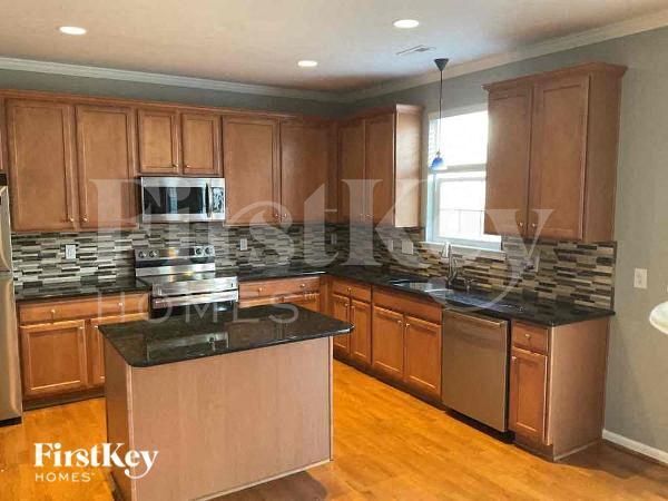 Photo - 2114 Feather Ridge Drive