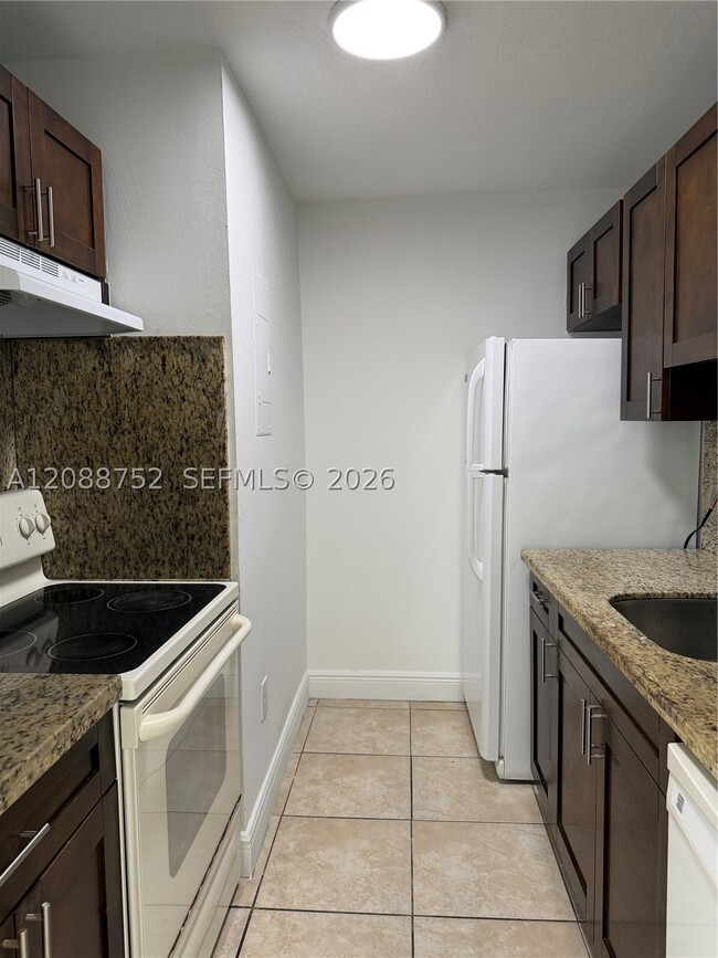 Photo - 7425 SW 152nd Ave Unit 11-106