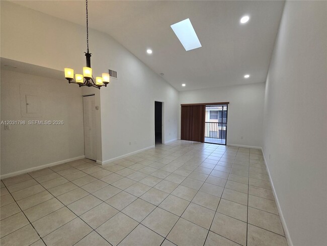 Building Photo - 2231 SW 80th Terrace Unit 2231