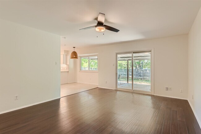 Photo - 2408 Aldford Dr