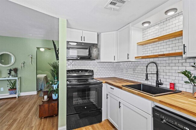 Photo - 2500 Burleson Rd Unit 401