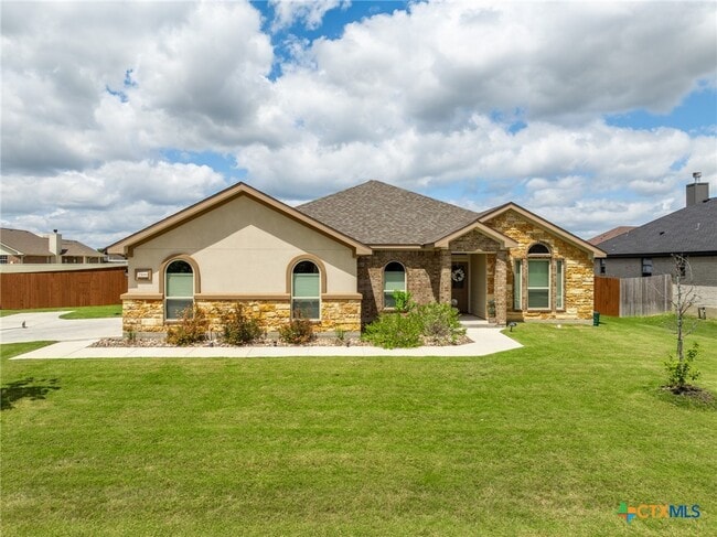 Photo - 2509 Meadow Lark Dr