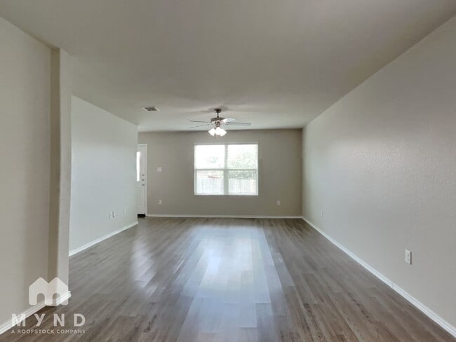 Photo - 9437 Apple Ridge Ln
