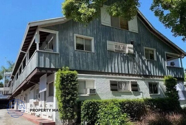 Photo - 301 Pleasant St.