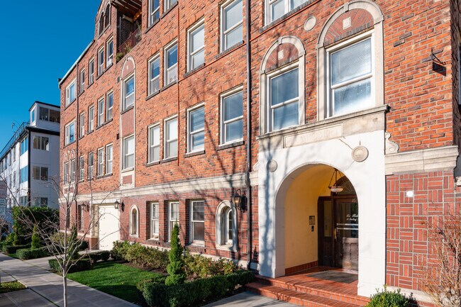 16 Valley Street - Ella Robert Apartments