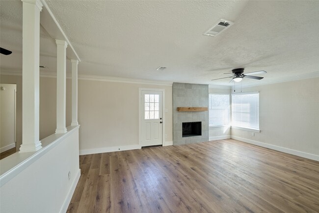 Photo - 6527 Zapata Dr