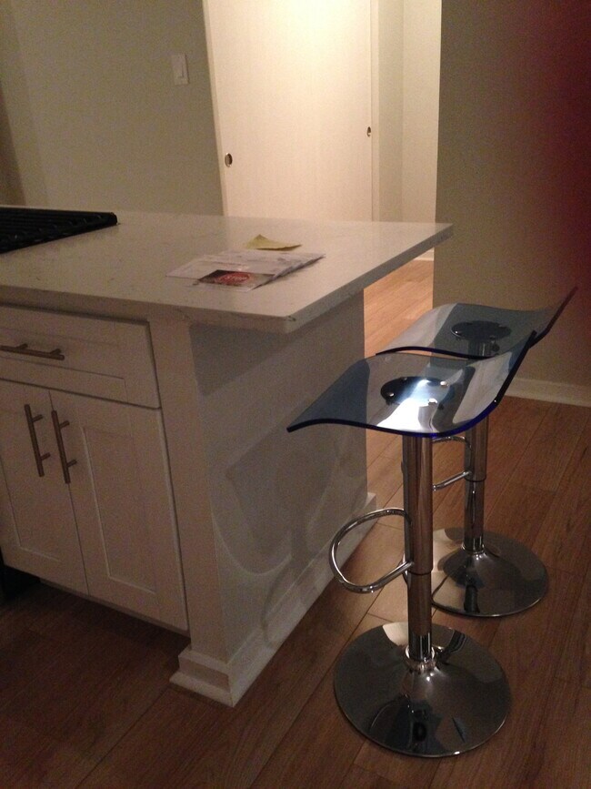 Photo - 604 S Washington Sq Unit 410