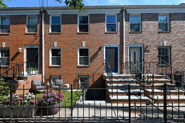 Photo - 342 1st St