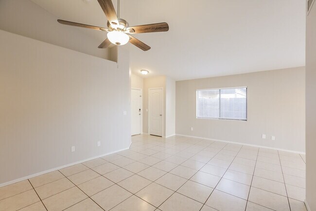 Photo - 2838 S 64th Dr