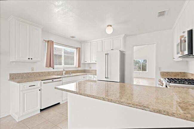 Photo - 1379 San Juan Rd
