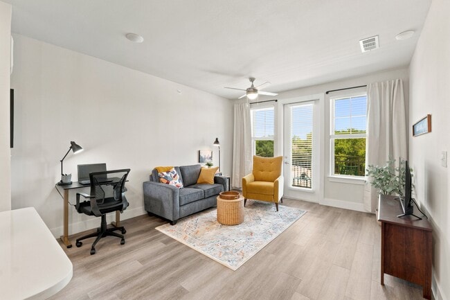 Building Photo - 1305 E Wells Branch Pkwy Unit 3036