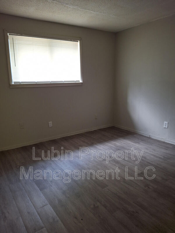 Photo - 753 Kings Alley