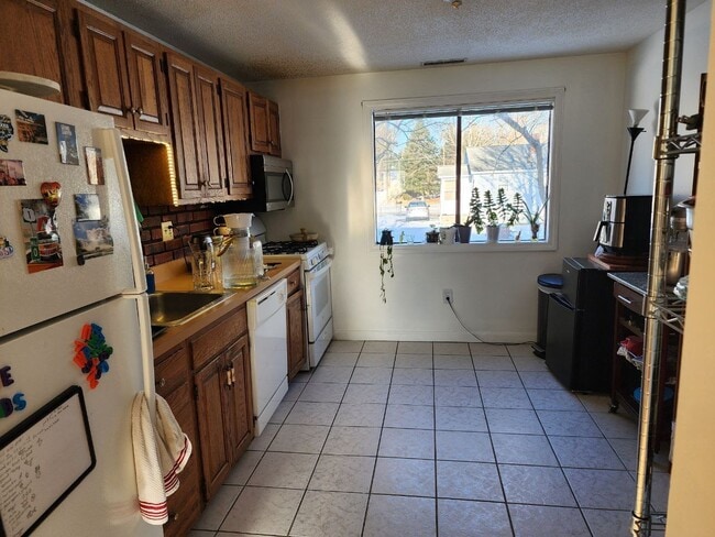 Photo - 100 E Meadow Rd Unidad 4