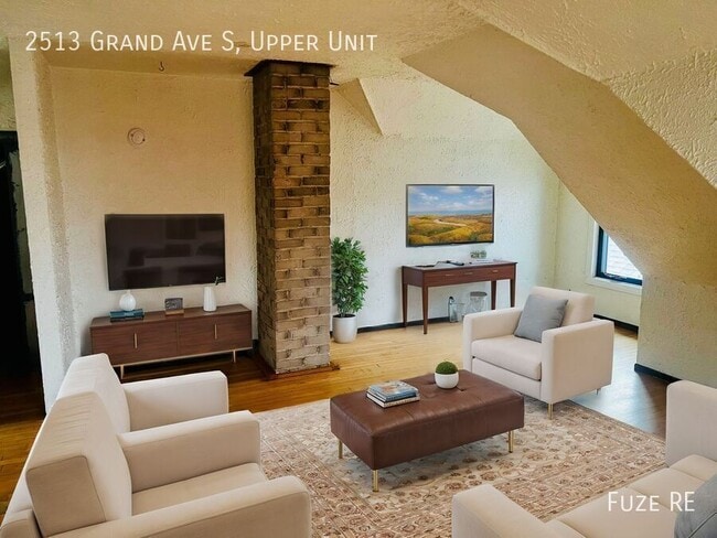 Photo - 2513 Grand Ave S