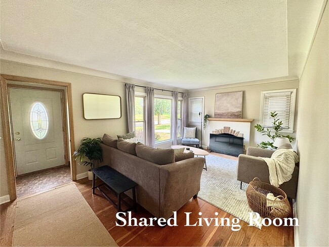 Photo - 4036 Reservoir Blvd Unidad 1