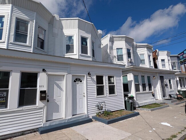 Photo - 1109 Adriatic Ave