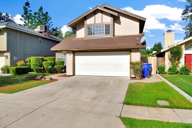 Photo - 6733 N Warren Ave