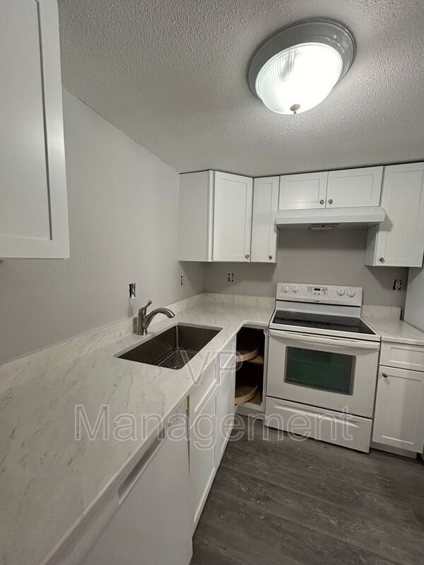 Photo - 33 Spring St Unit C