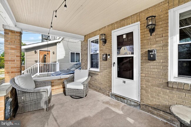 Photo - 18 Myrtle Ave