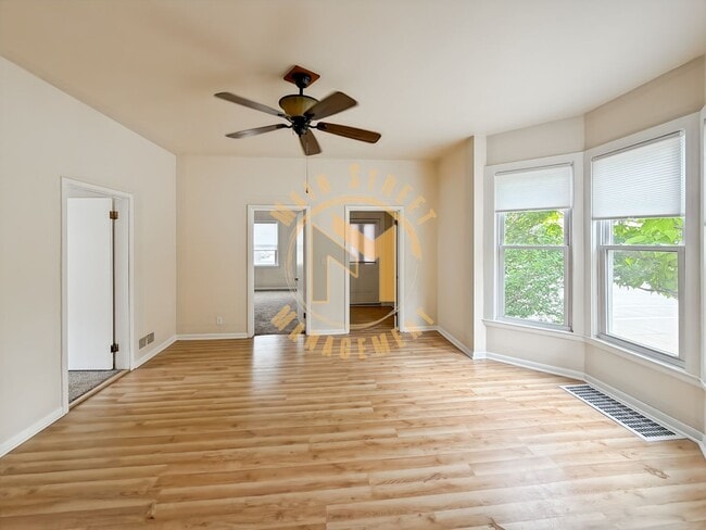 Photo - 700 Merritt Ave Unit Lower