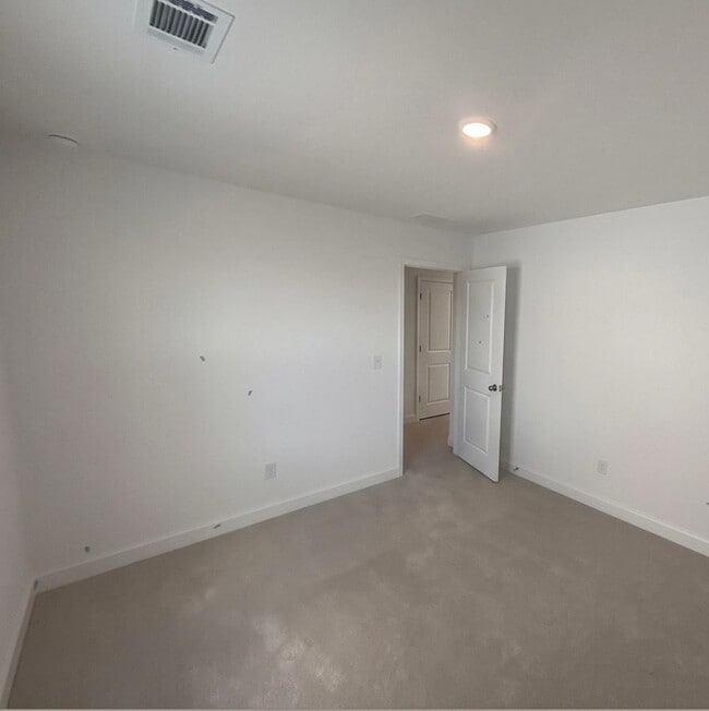 Photo - 207 Ensemble Blvd
