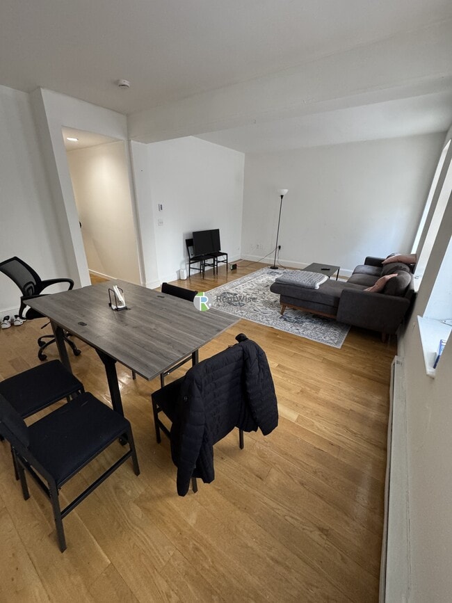 Photo - 772 Columbus Ave Unidad 3