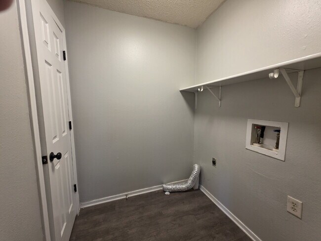 Photo - 1008 N Turtle Creek Dr